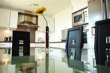 Hot-El-Apartments Edinburgh Waterfront 4*,