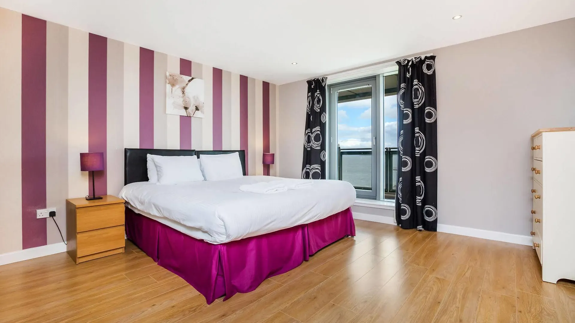 Hot-El-Apartments Edinburgh Waterfront 4*,  United Kingdom