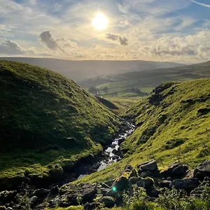 https://the-white-lion-inn-buckden-north-yorkshire.yorkshirehotels.net